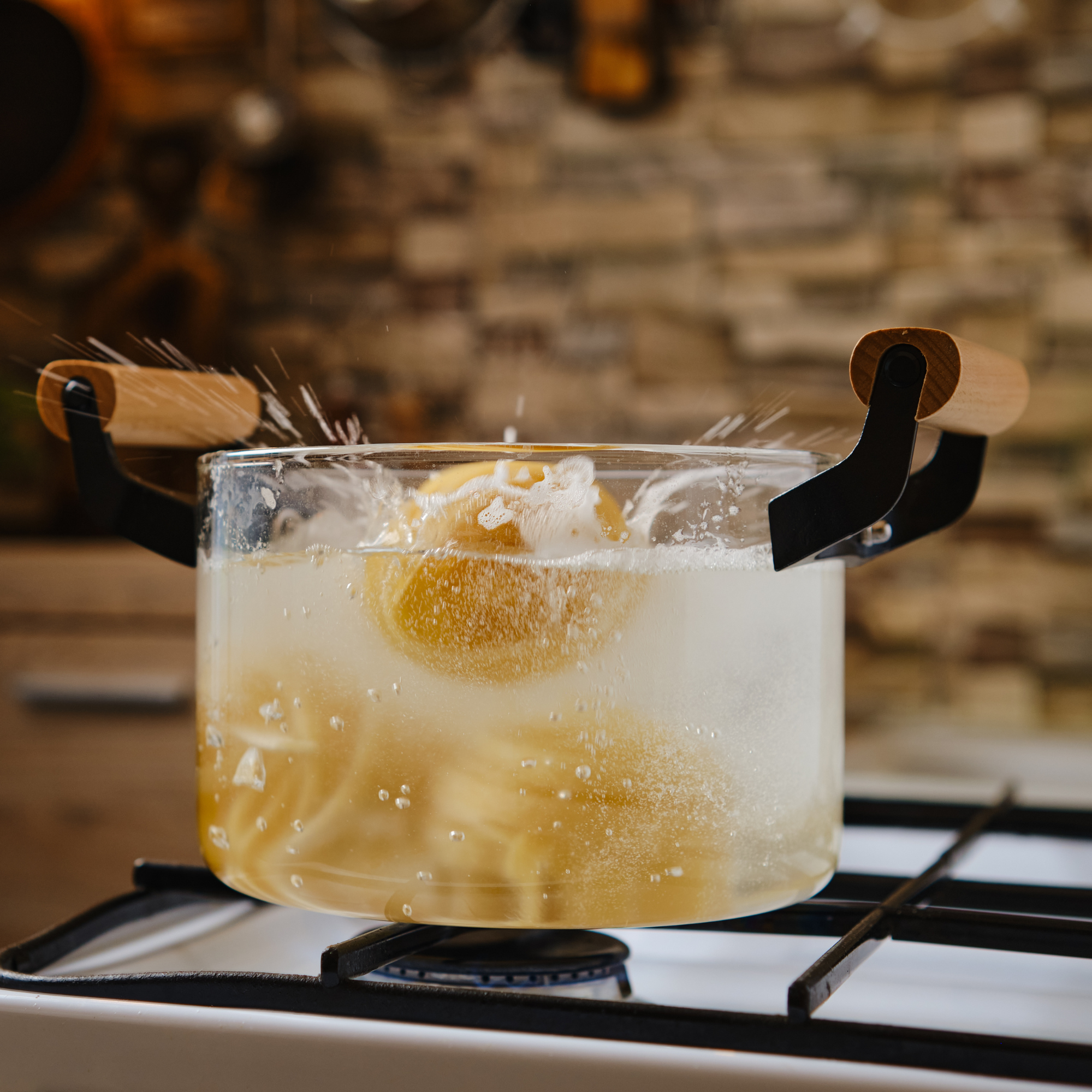 Heat-Resistant Glass Cooking Pot w/ Wooden Handles