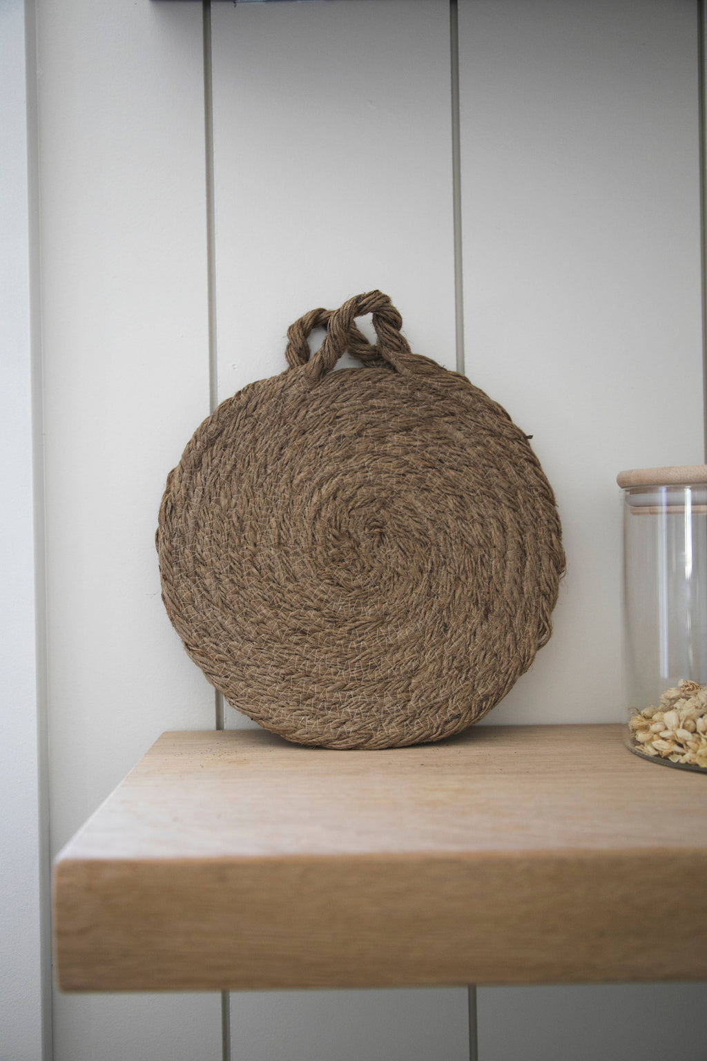 Round Woven Natural Trivets with Handle