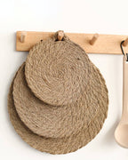 Round Woven Natural Trivets with Handle